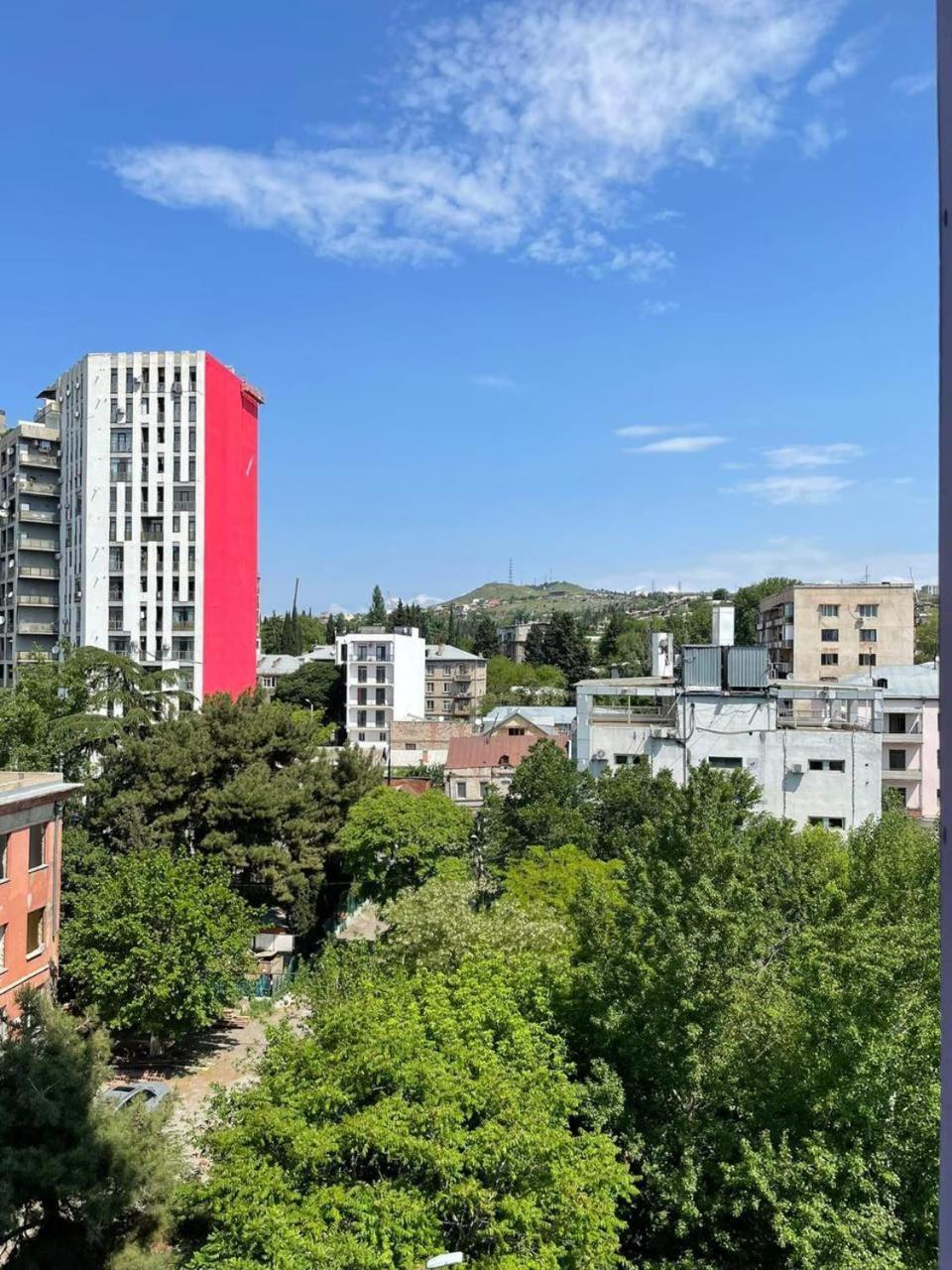 Tbilisi Hilton Apartment Екстер'єр фото