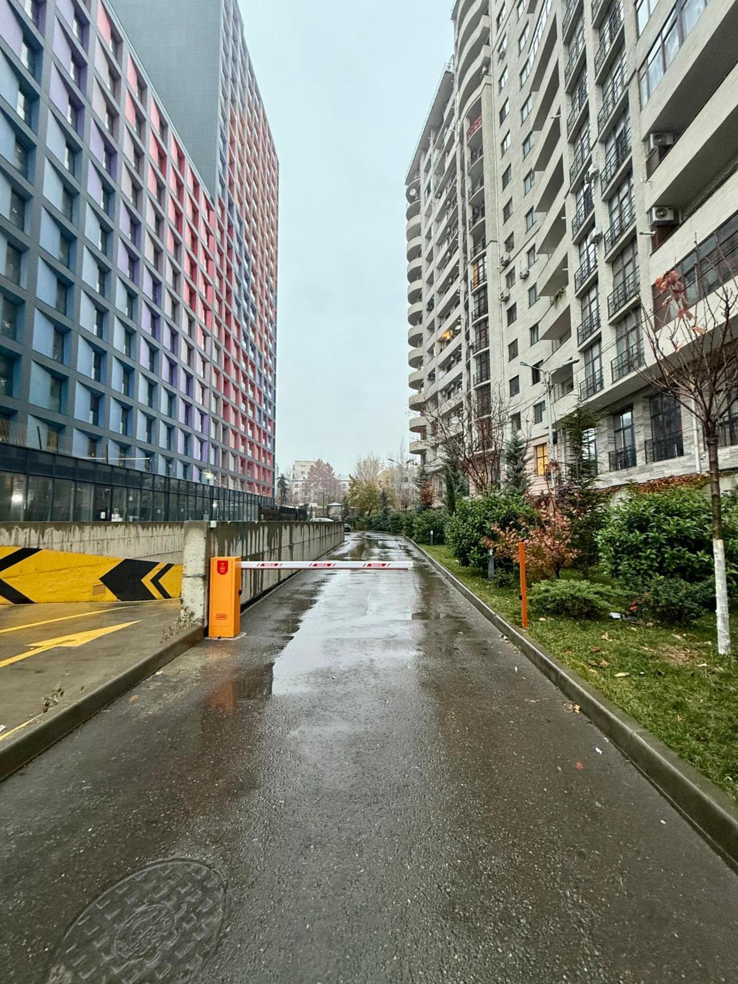 Tbilisi Hilton Apartment Екстер'єр фото