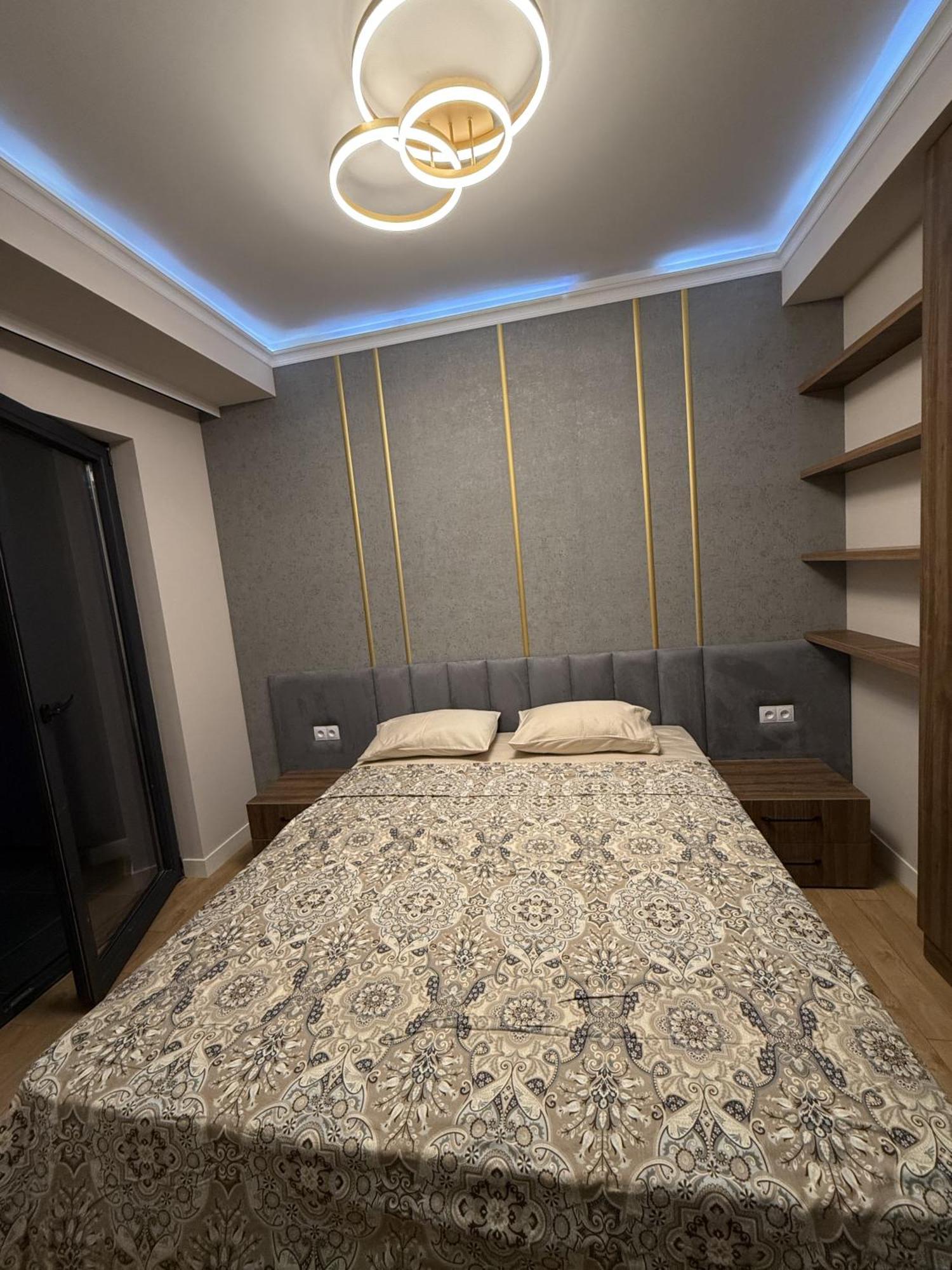 Tbilisi Hilton Apartment Екстер'єр фото